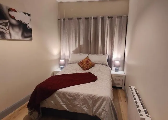 Town Centre * Claremorris